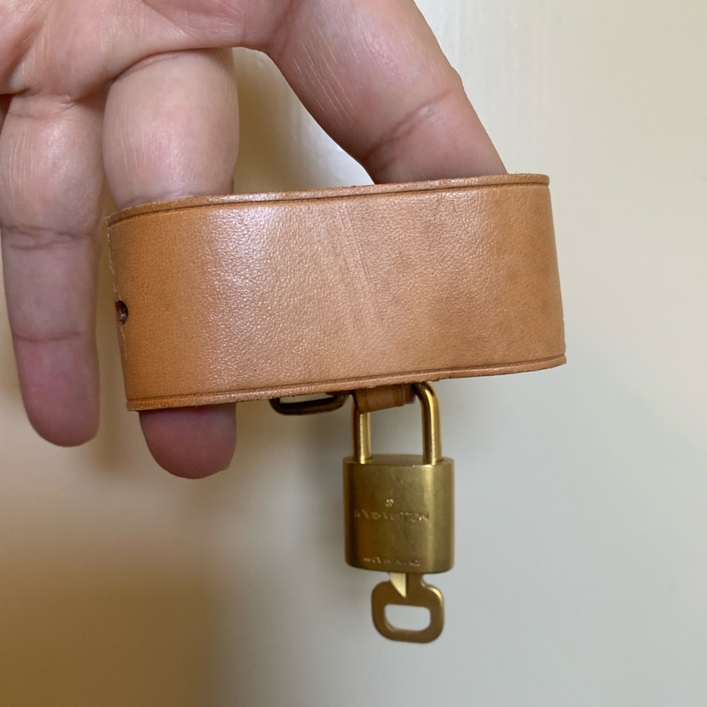 LV Leather Lock and Key Bracelet - Picture 5 of 6